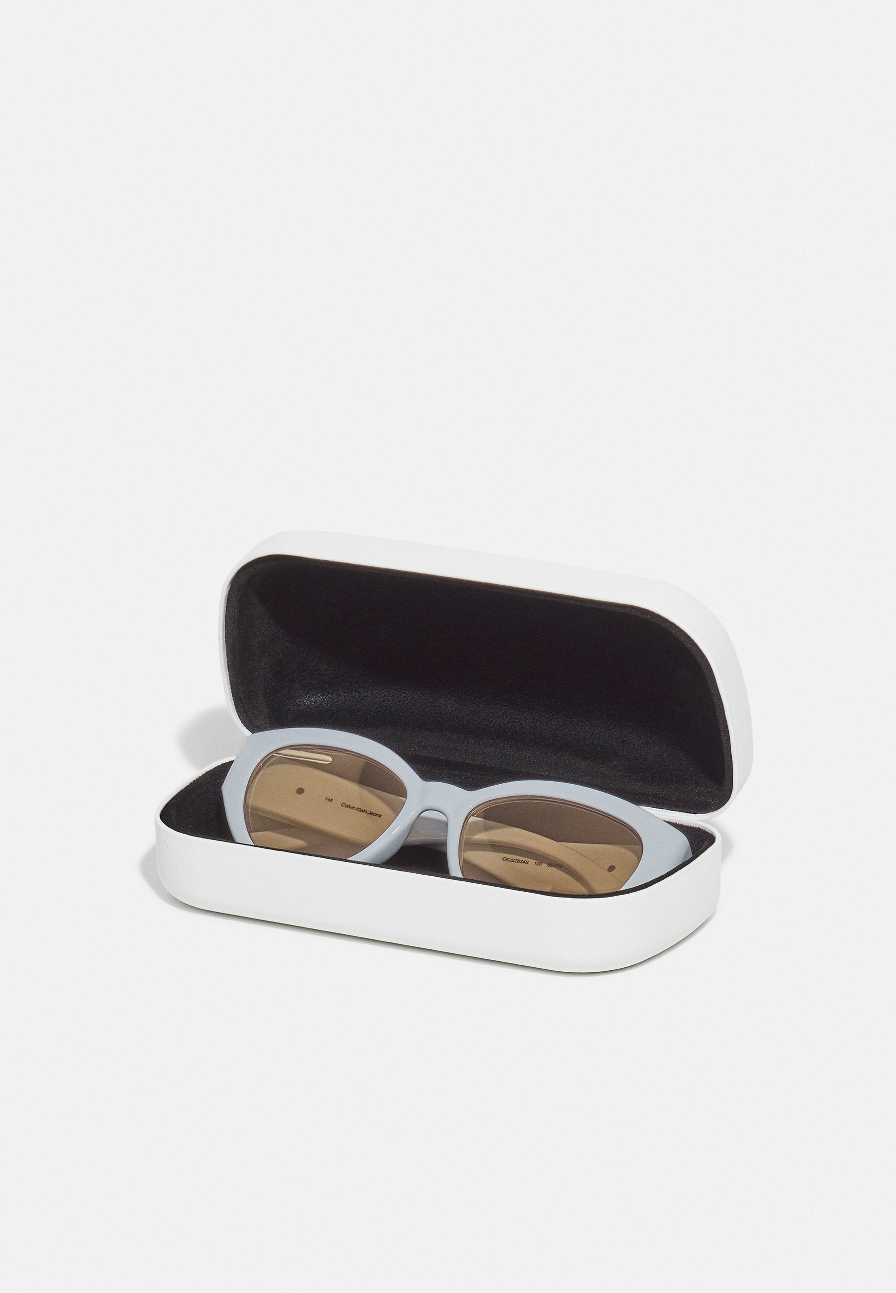 Calvin Klein Jeans Sonnenbrille Media 5