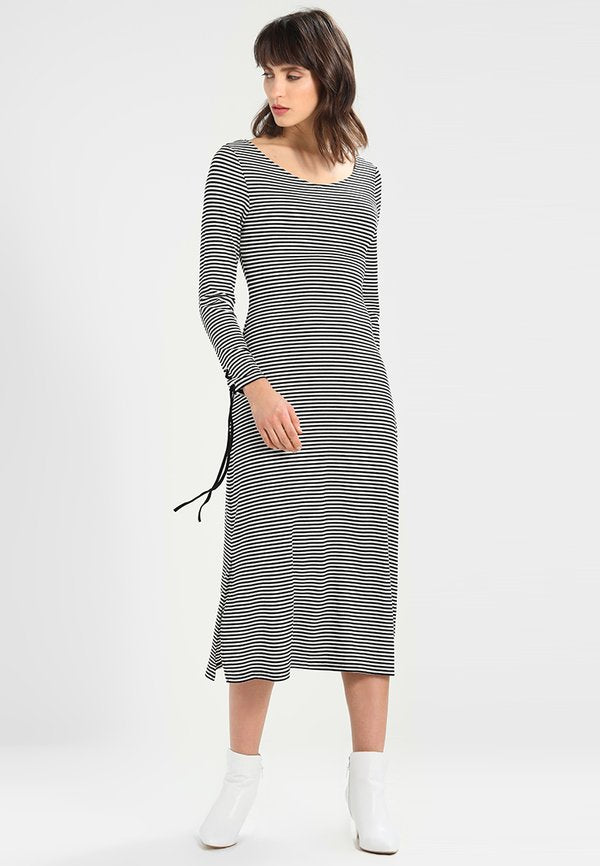 mint&berry  DRESS WITH LACE UP DETAIL