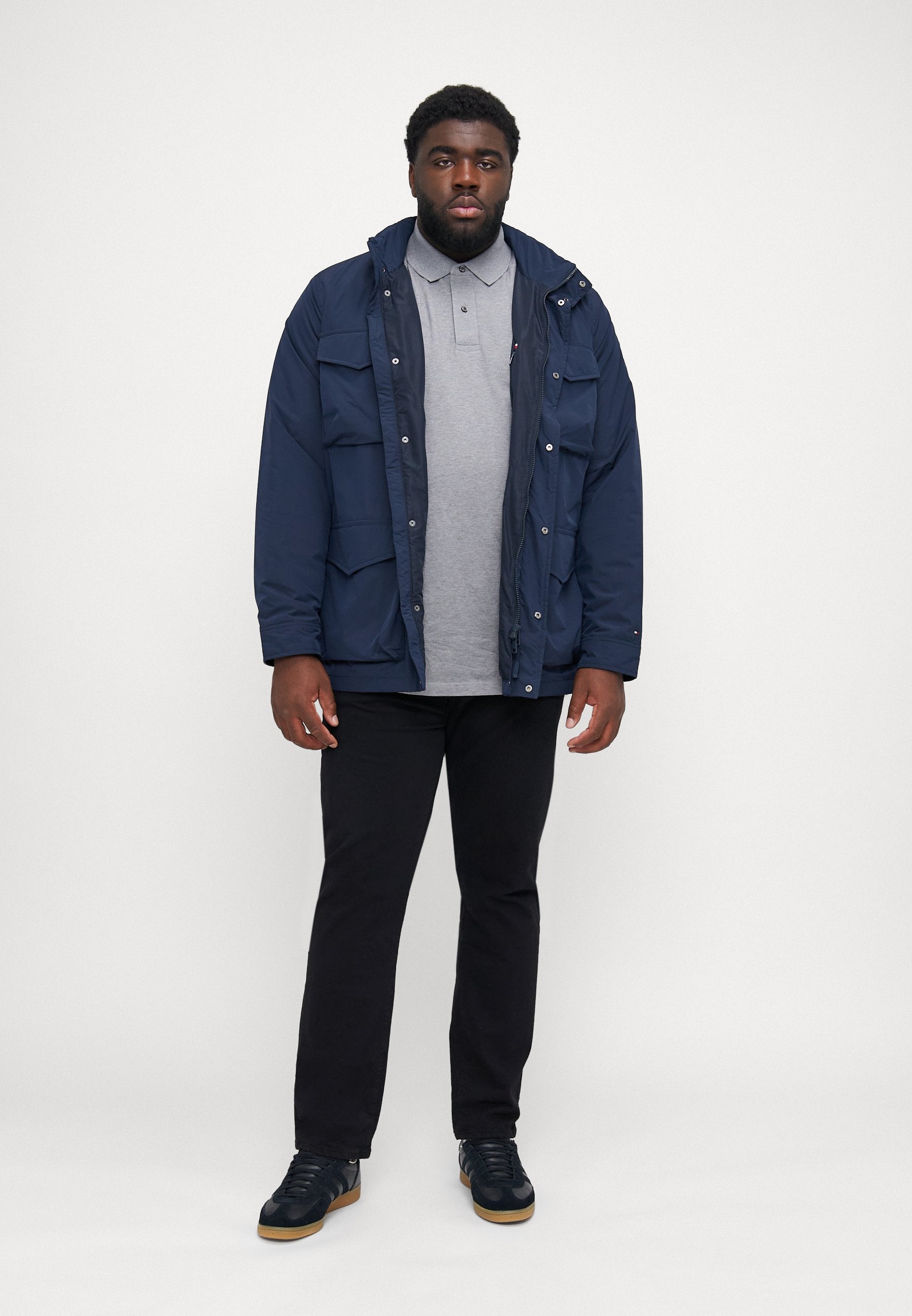 PACKABLE FIELD JACKET Media 2