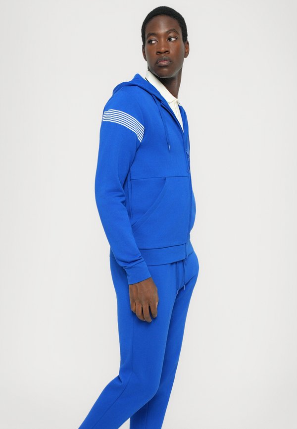 EA7 Emporio Armani TRAIN LINES PANTS