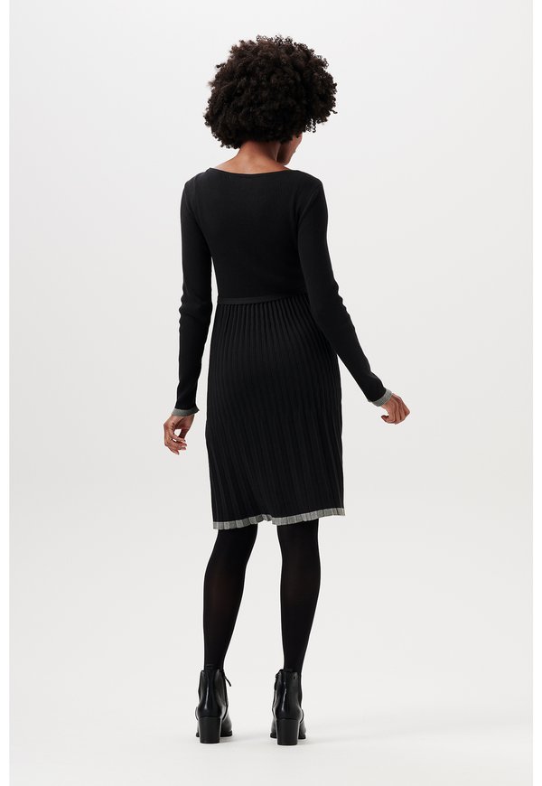 Esprit Maternity