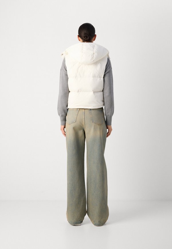 Calvin Klein Jeans ESSENTIAL MIDWEIGHT PUFFER VEST