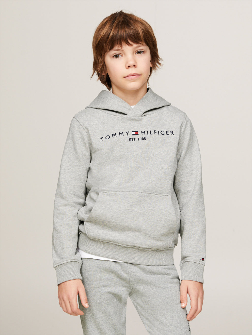 ESSENTIAL HOODIE UNISEX Media 3