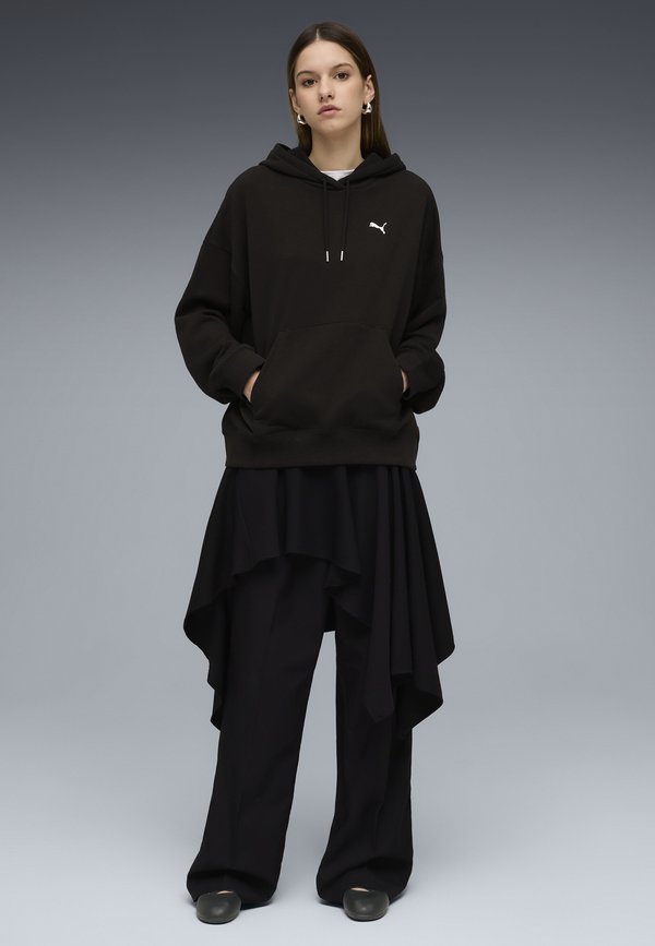 Puma WARDROBE ESSENTIALS OVERSIZED  - Hoodie - black