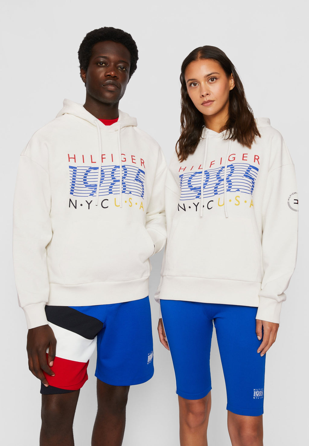 EXCLUSIVE UNISEX HILFIGER TEAM GRAPHIC  HOODIE Media 3