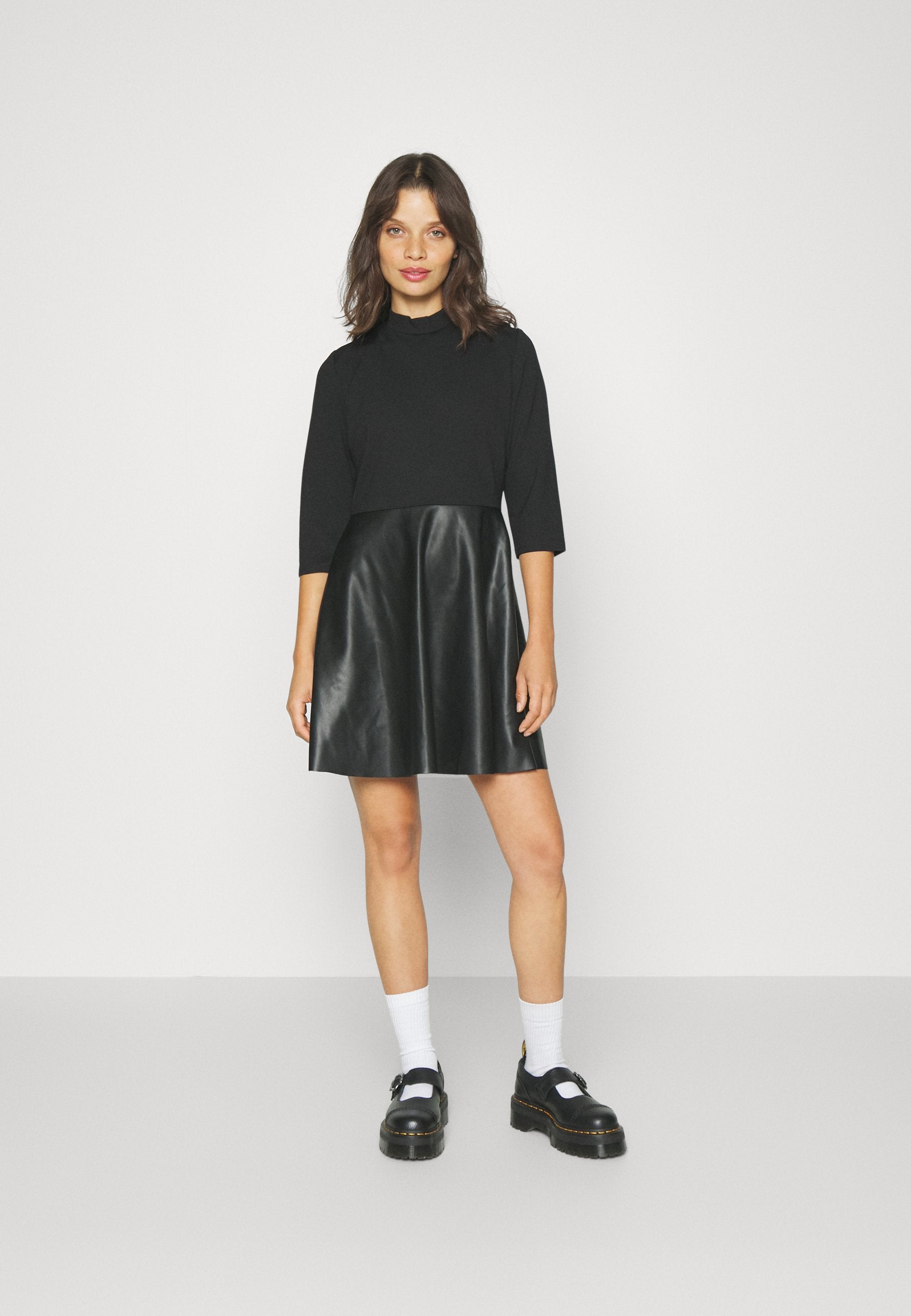 ONLMADDIE MIX DRESS Media 3