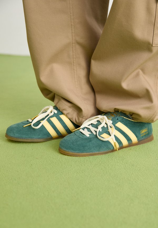 adidas Originals GAZELLE LO PRO