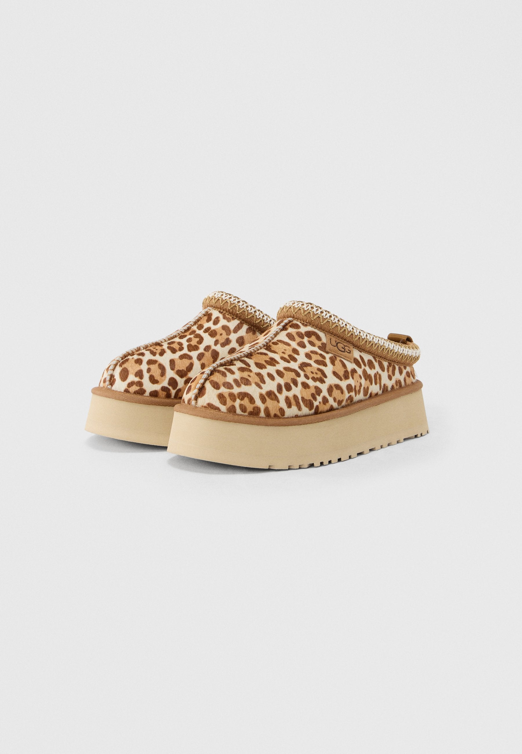 UGG TAZZ