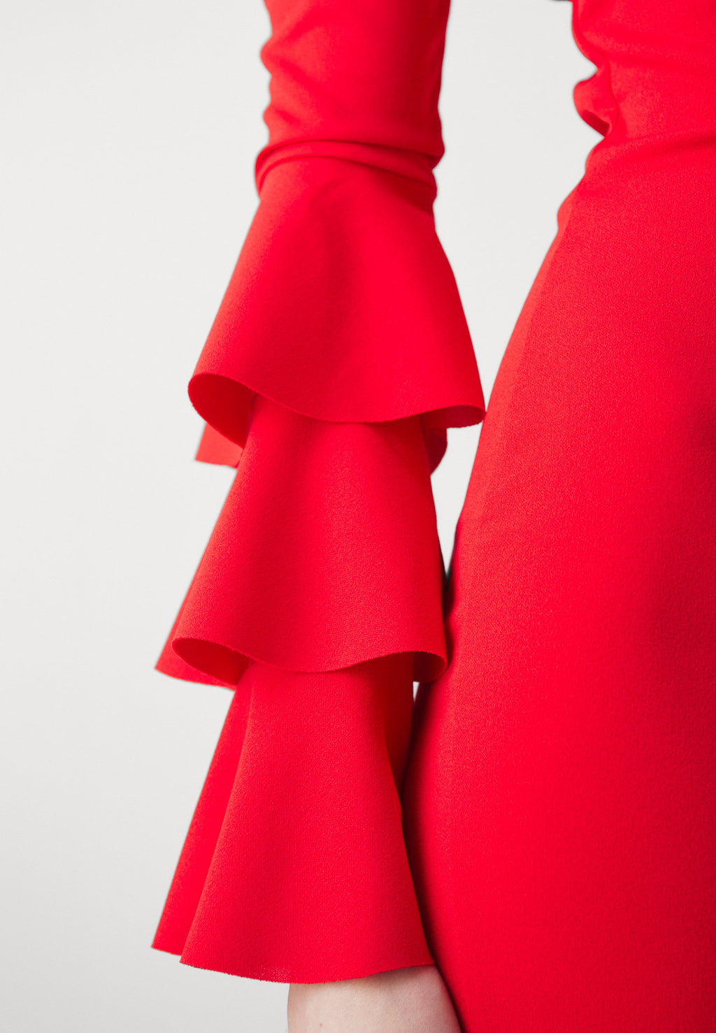 WAL G. OFF SHOULDER MIDI