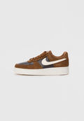 Nike Sportswear AIR FORCE 1 - Trainers - mosswood brown/sail/baroque brown