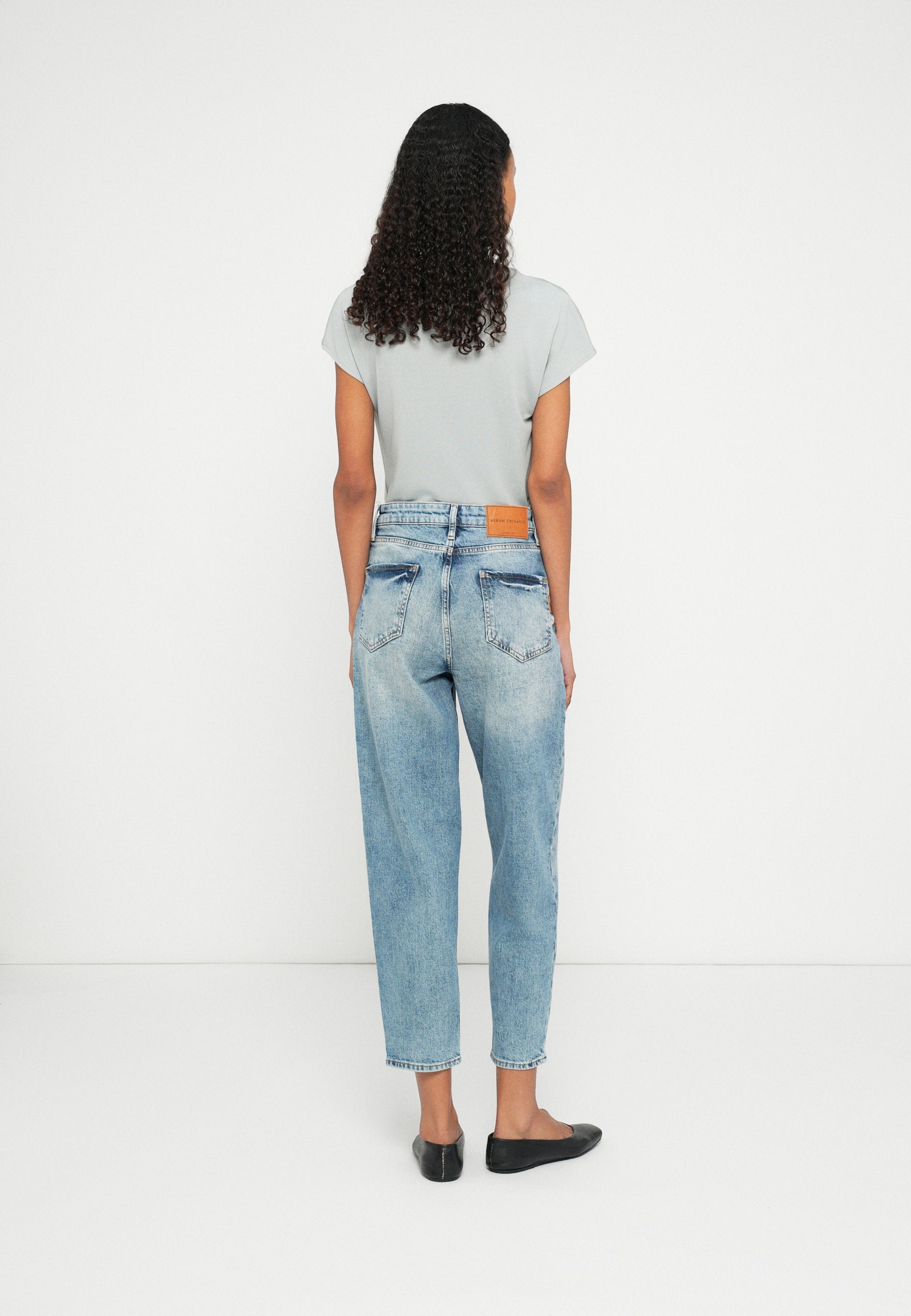 Armani Exchange Jeans Relaxed Fit Media 2