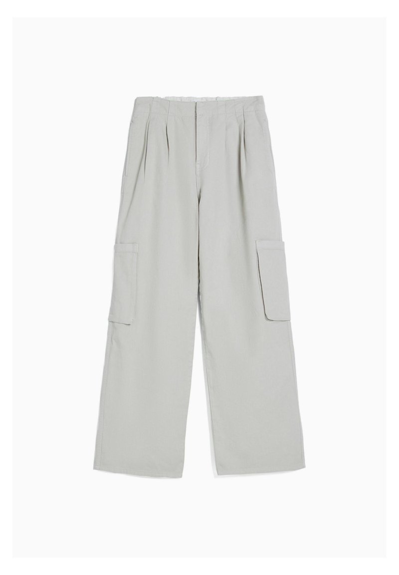 PLEATED Media 1