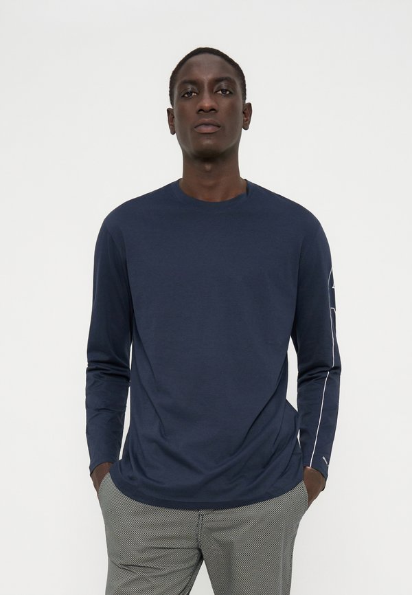 Armani Exchange