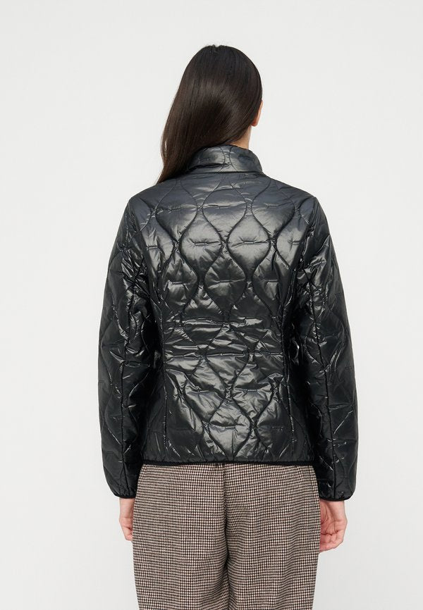 EA7 Emporio Armani