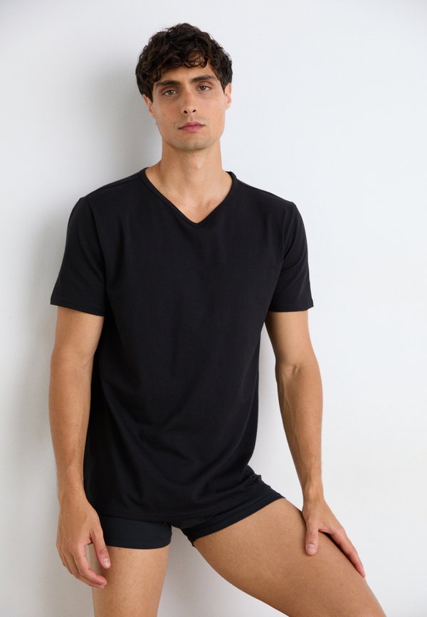 Tommy Hilfiger TEE 3 PACK - Undershirt - black