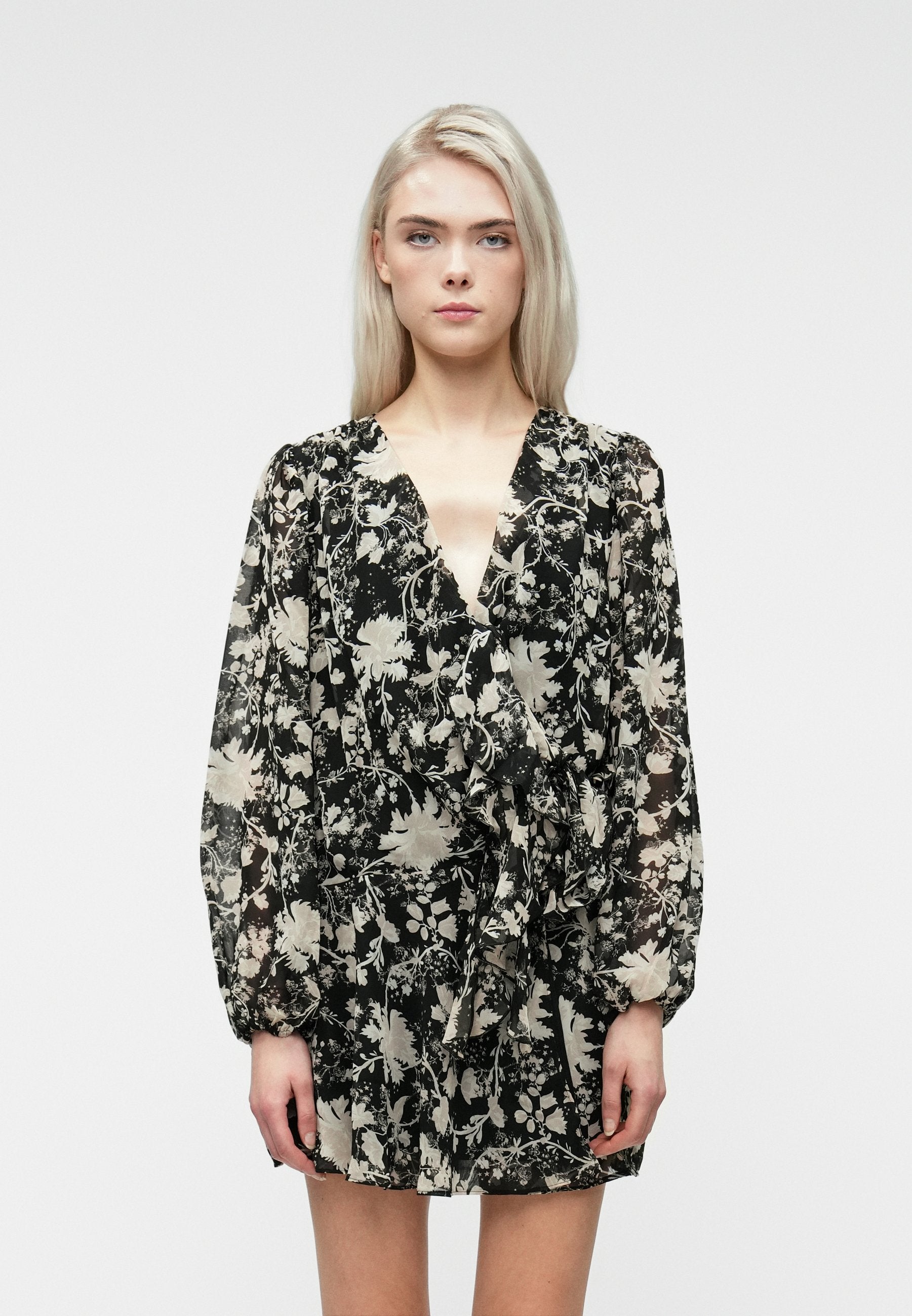 Abercrombie & Fitch PLUNGE WRAP MINI