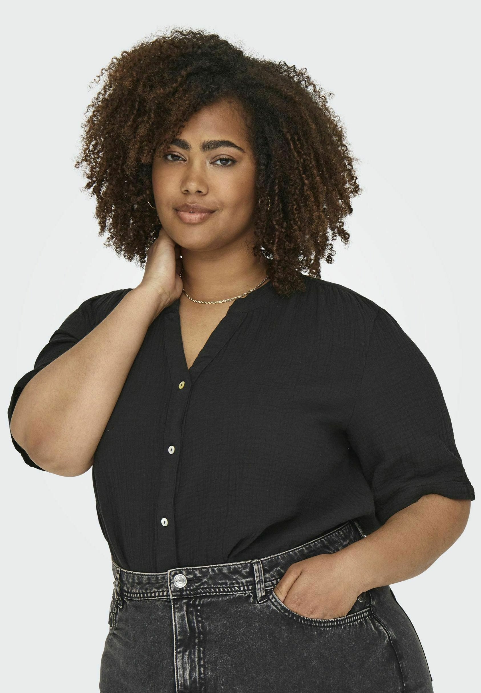 ONLY Carmakoma CARTHYRA S/S BUTTON TOP WVN