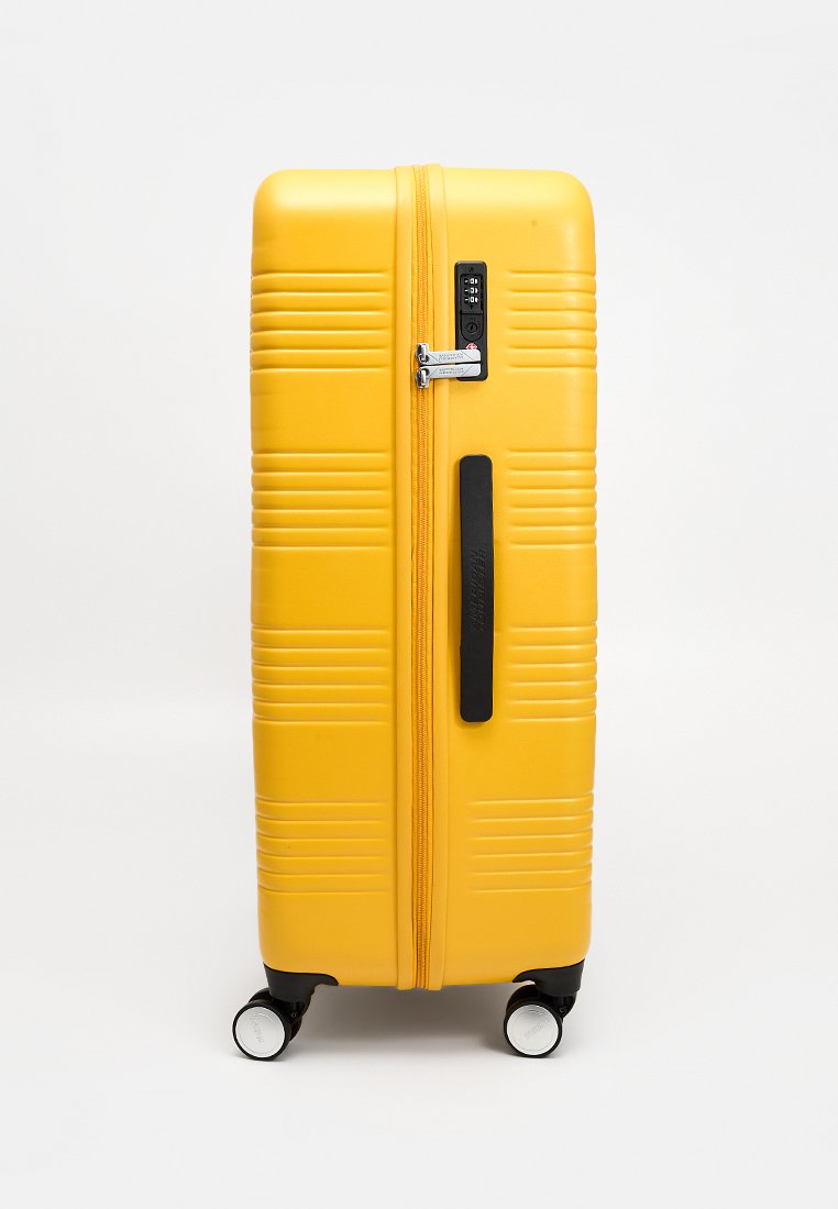 American Tourister SPINNER