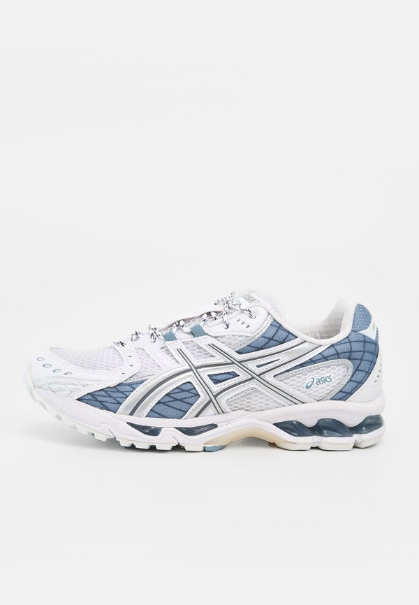 ASICS SportStyle GEL-NIMBUS 10.1