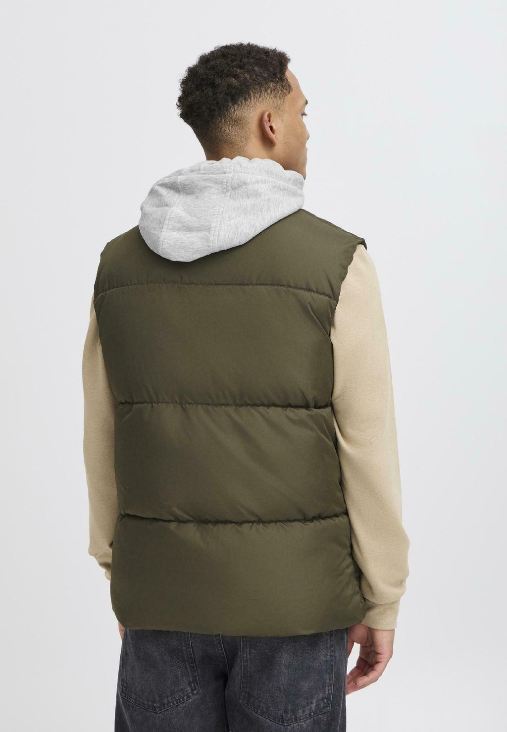 BHELWIN HOODED Media 4