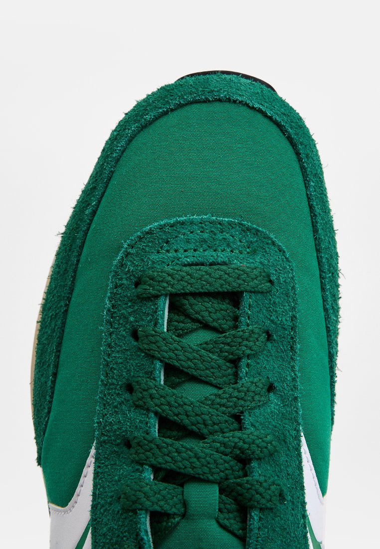 TRAINER 80 Media 4