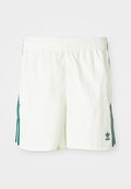 adidas Originals SPRINTER - Shorts - off white/collegiate green