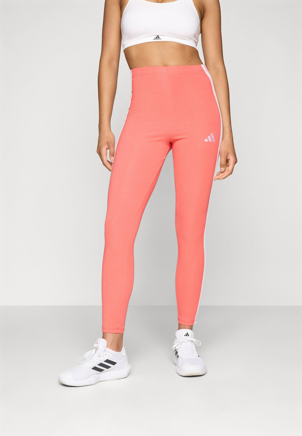 adidas Sportswear ESSENTIALS 3 STRIPES