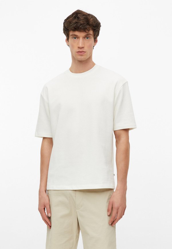 s.Oliver T-SHIRT - Basic T-shirt - creme
