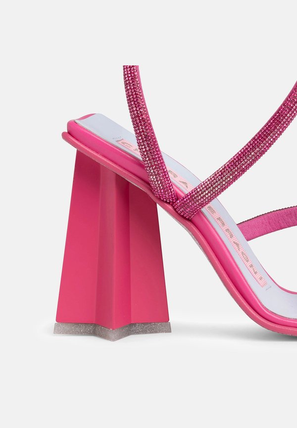 CHIARA FERRAGNI ANDROMEDA STRASS 100