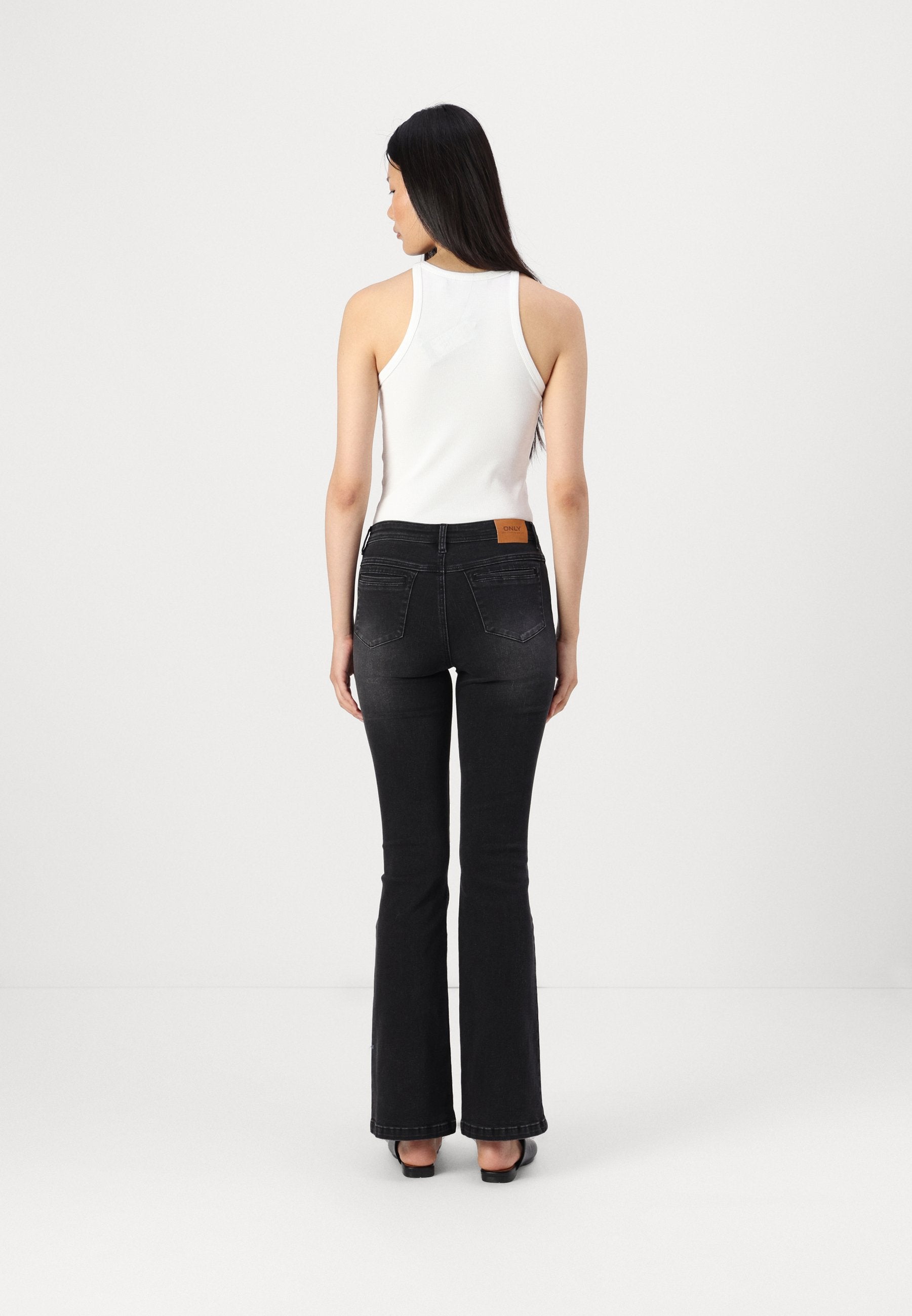 ONLWAUW MID WAIST Media 4