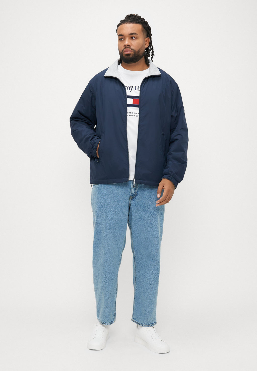 REVERSIBLE JACKET Media 2