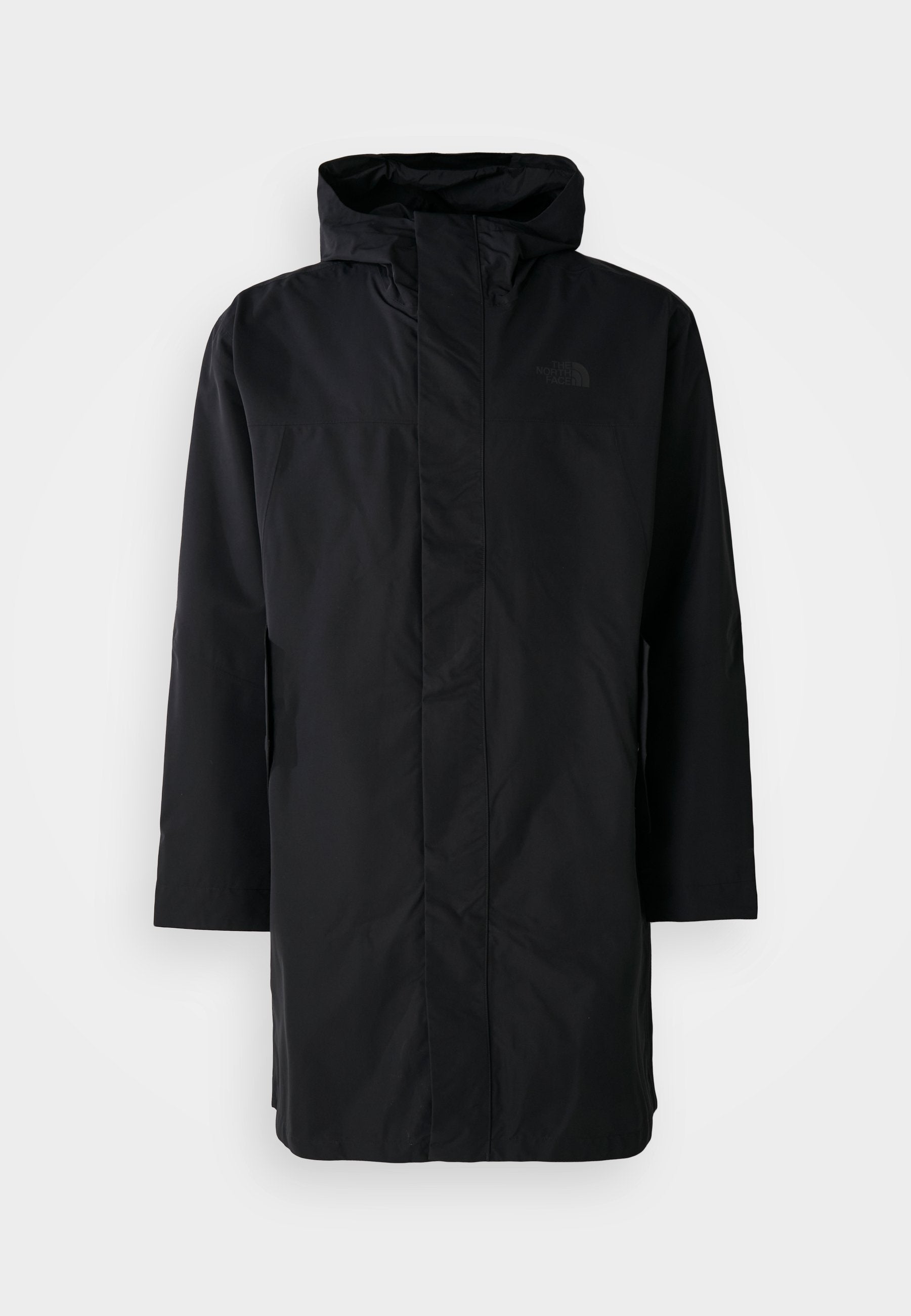 Schwarze wasserdichte Parka mit hohem Kragen und verstellbarem Kapuze. Verfügt über einen Frontreißverschluss, lange Ärmel und zwei Seitentaschen. Minimalistisches Design.