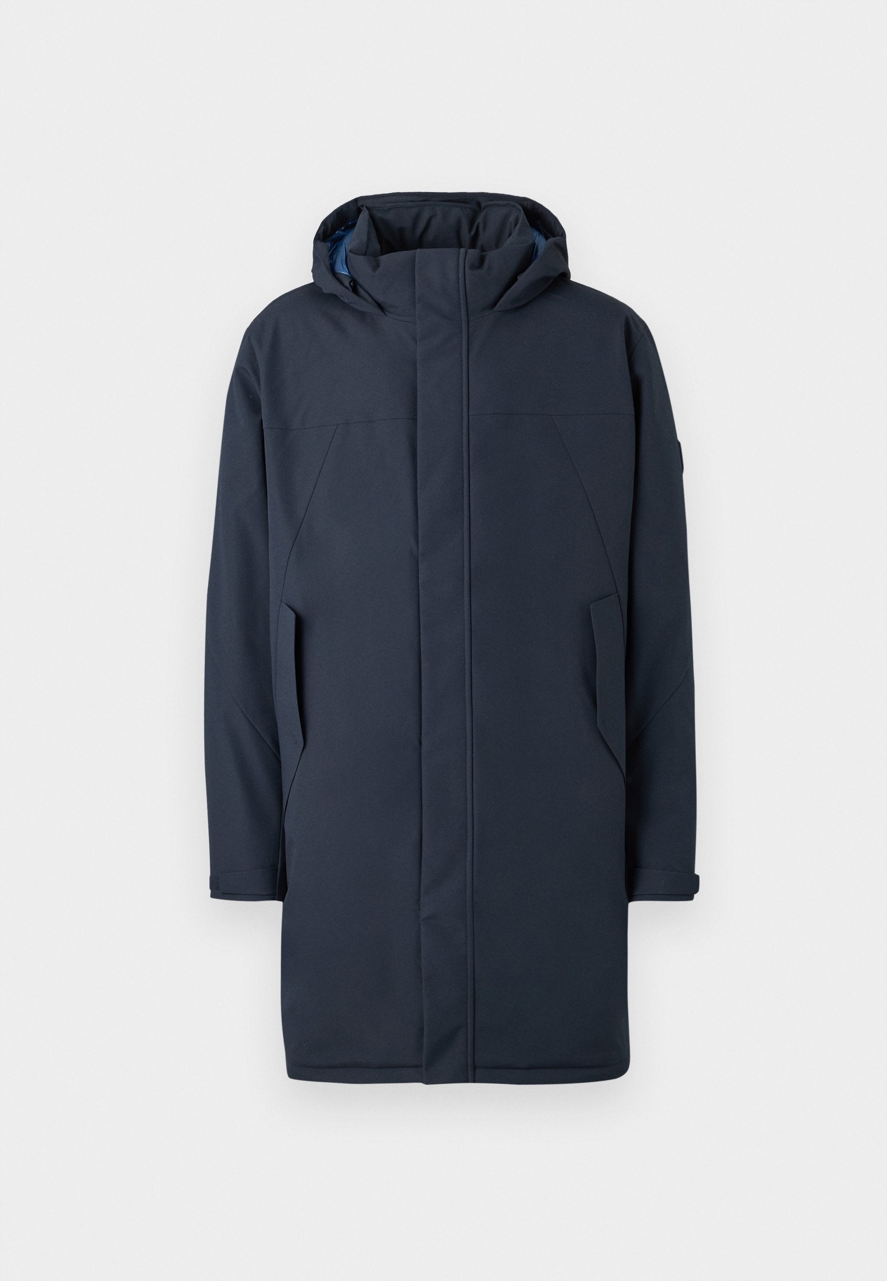 TECH HOODED PADDED Media 1