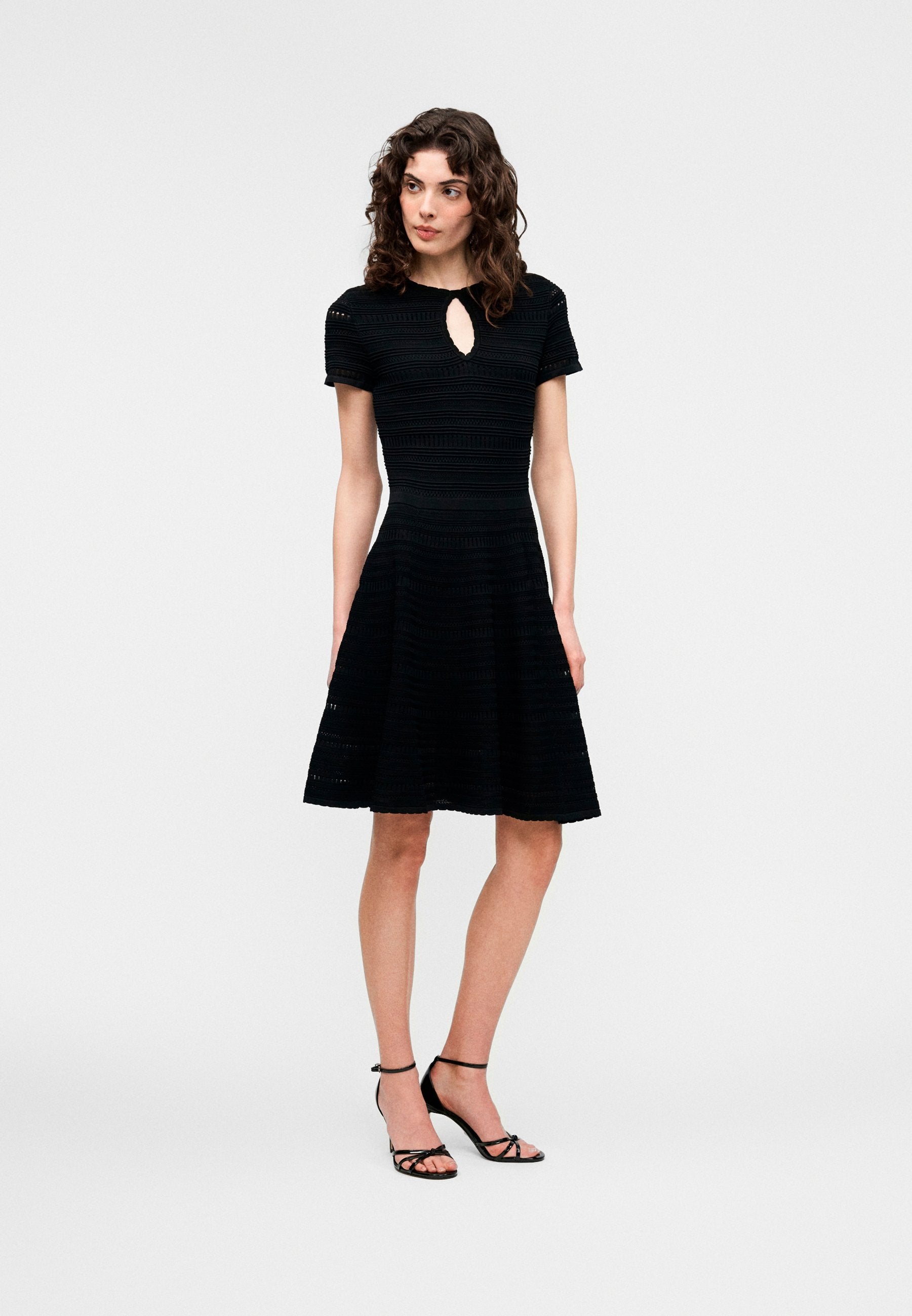 MARCIANO BY GUESS CAROL FIT AND FLARE