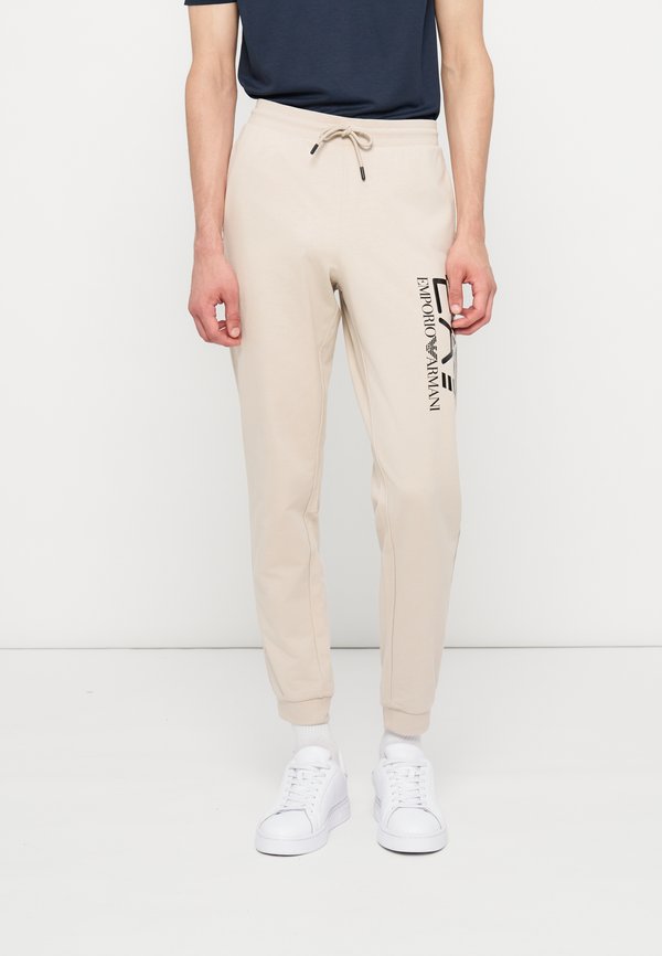 EA7 Emporio Armani