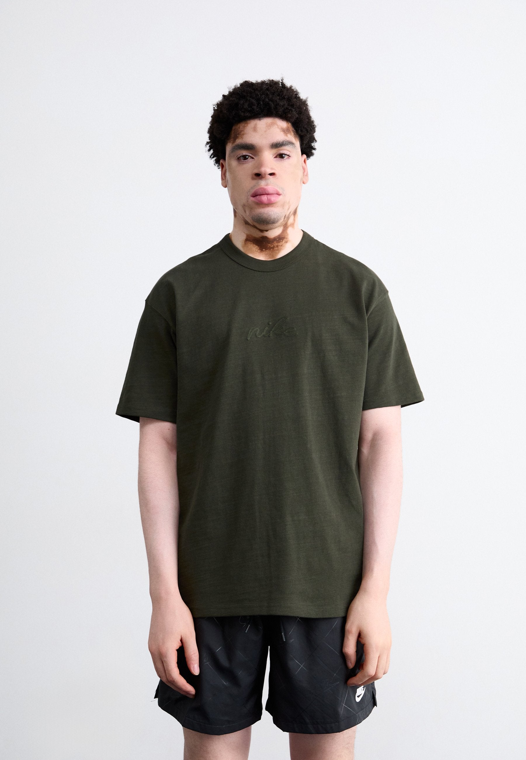 Nike Sportswear TEE