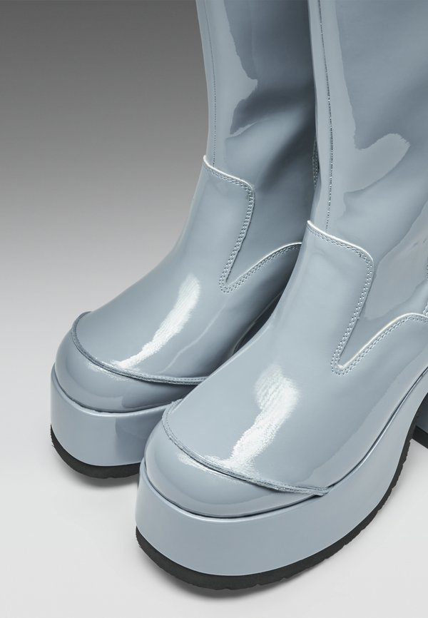 Koi Footwear HALCYON CHUNKY HEELED BOOTS