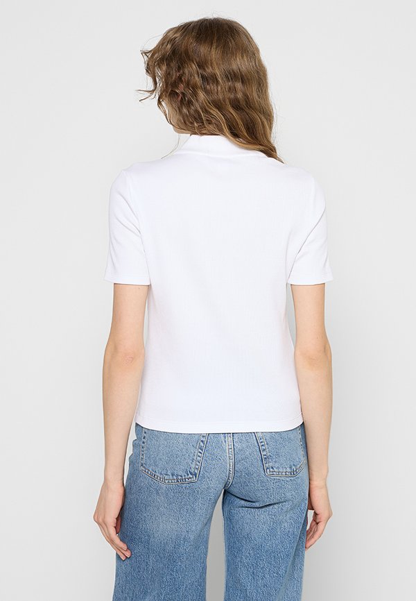 Calvin Klein Jeans