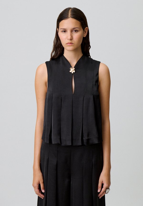 Claudie Pierlot