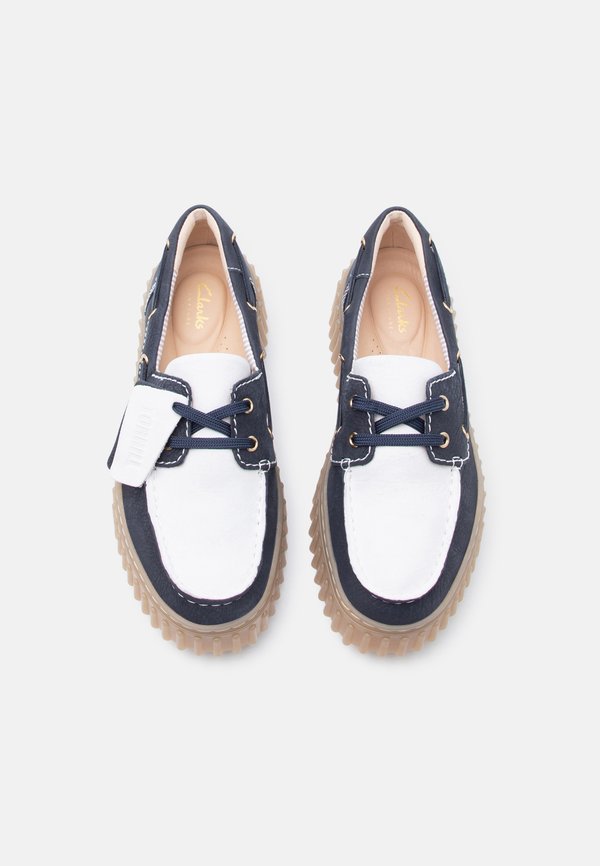 Clarks TORHILL