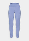 Helle lilafarbene High-Waist Leggings aus dehnbarem Material, mit einer glatten Textur und seitlicher Tasche. Nahtloses Design am Bund.
