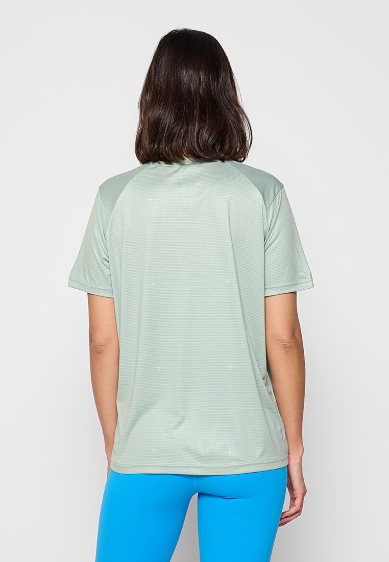 On Sport T-Shirt Media 2