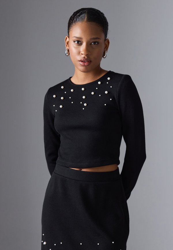 Even&Odd LONG SLEEVED TOP WITH PEARLS
