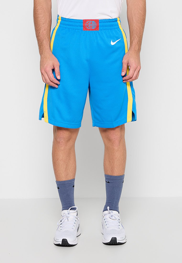 Nike Performance