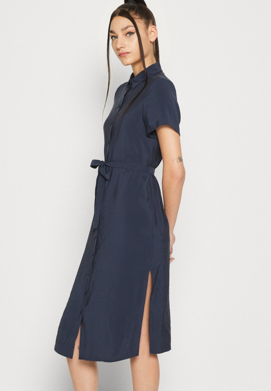 Vero Moda VMQUEENY CALF SHIRT DRESS