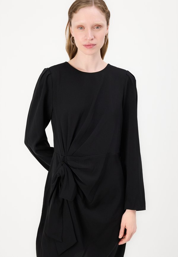 DKNY SIDE KNOT
