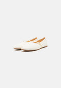 DEAR FRANCES WINTER FLAT