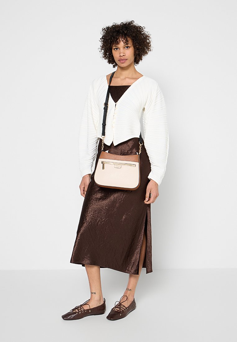 Dune London DOVIE