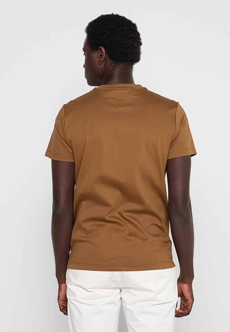 SLIM FIT Media 3