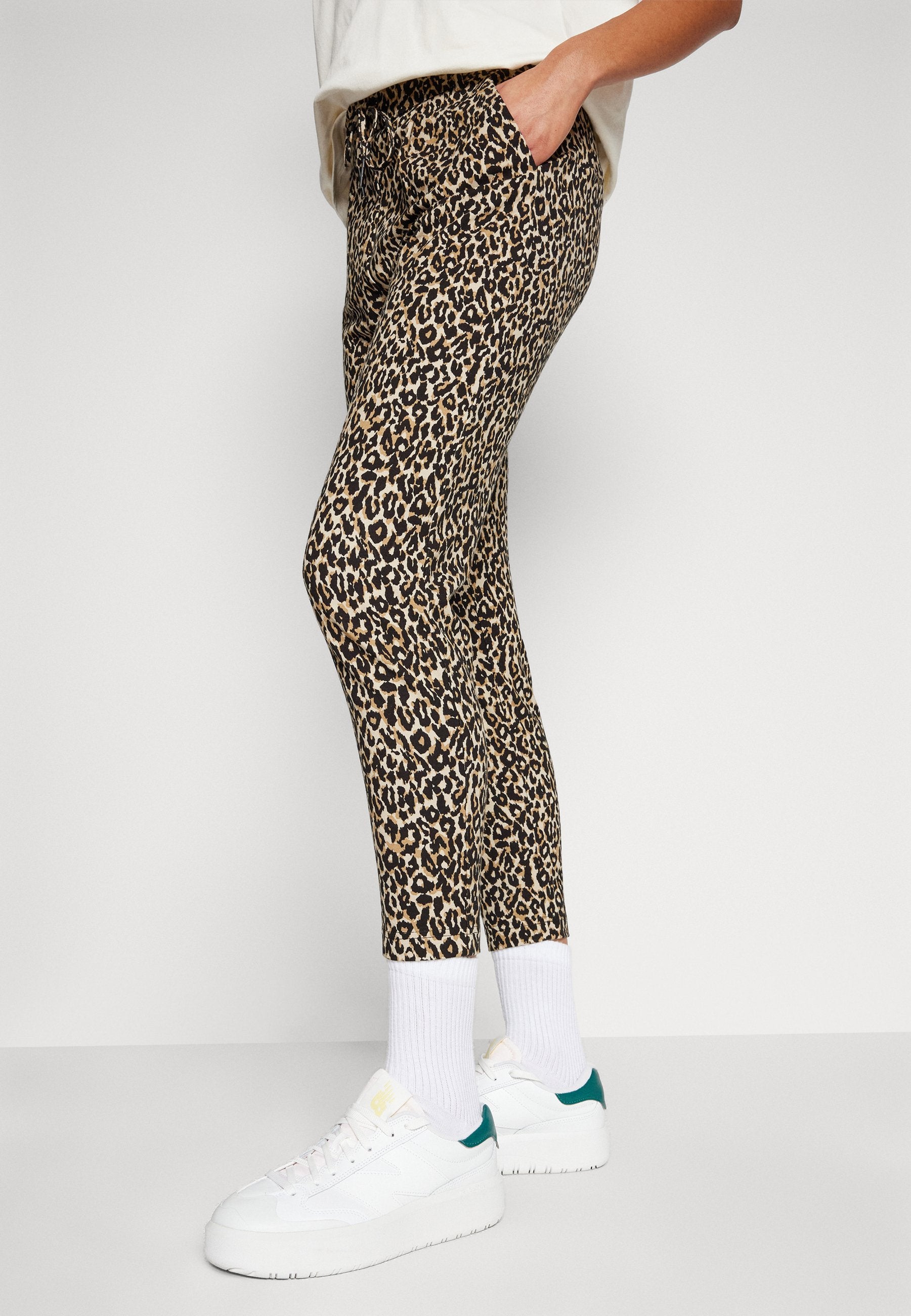 ONLY ONLPOPTRASH Regular Fit